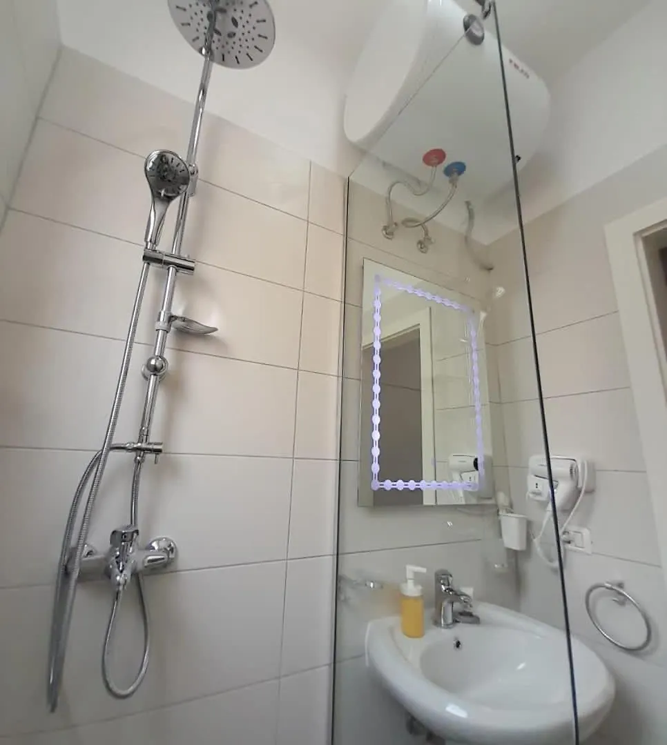 New Portside Apartments Sarande 0*,