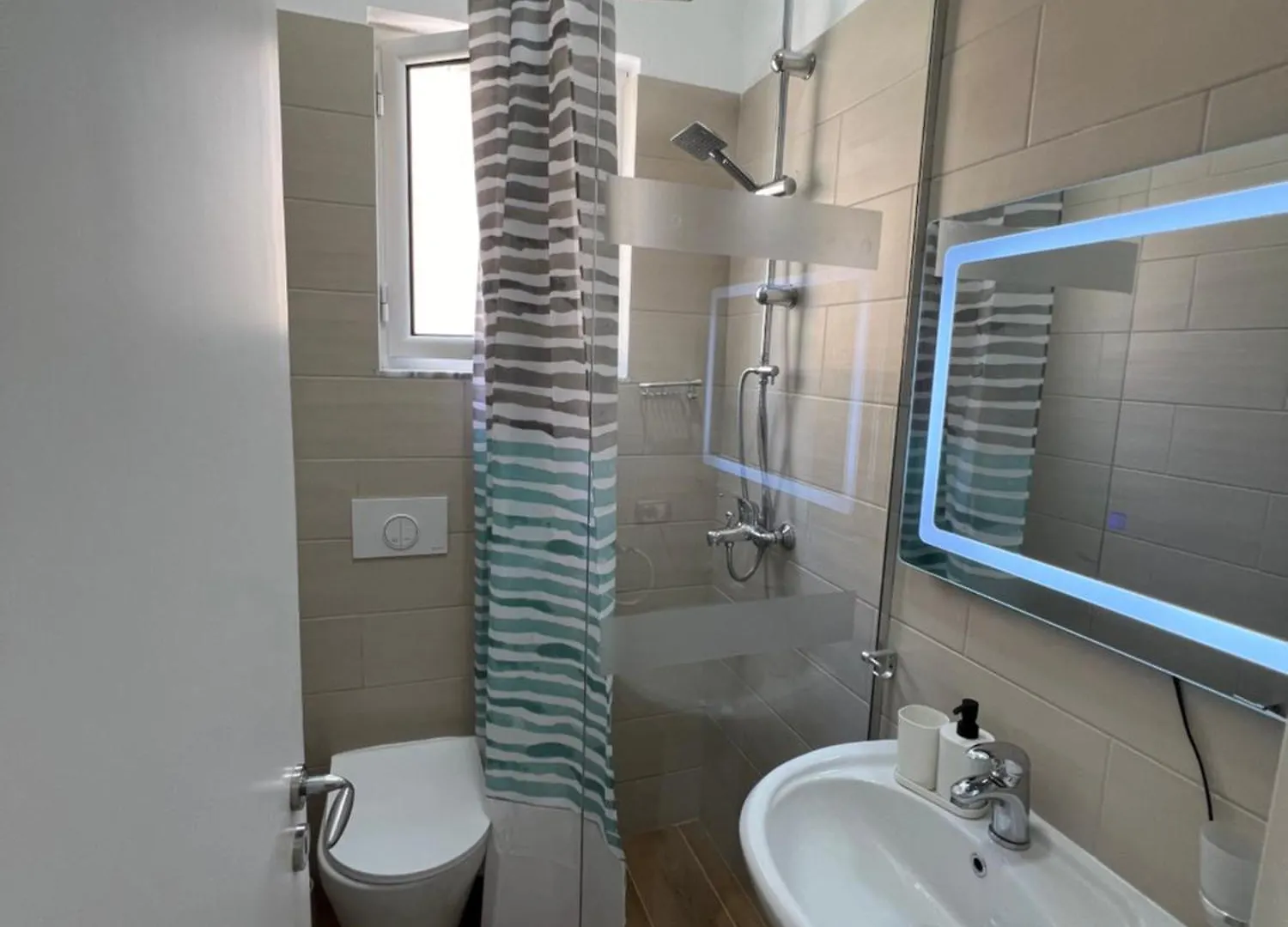 New Portside Apartments Sarande